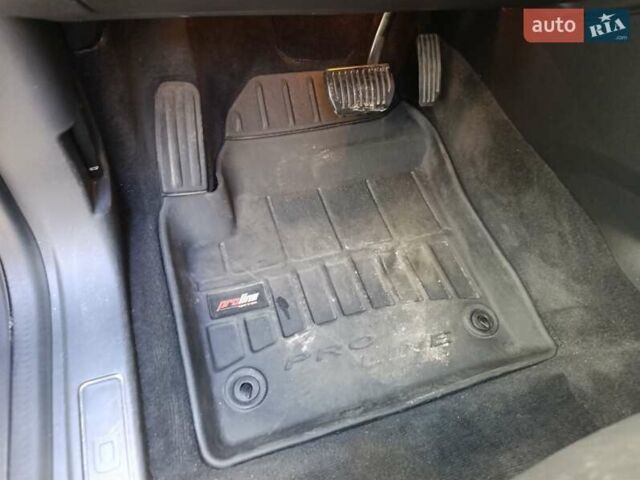 Серый Ленд Ровер Discovery Sport, объемом двигателя 2 л и пробегом 93 тыс. км за 22000 $, фото 31 на Automoto.ua