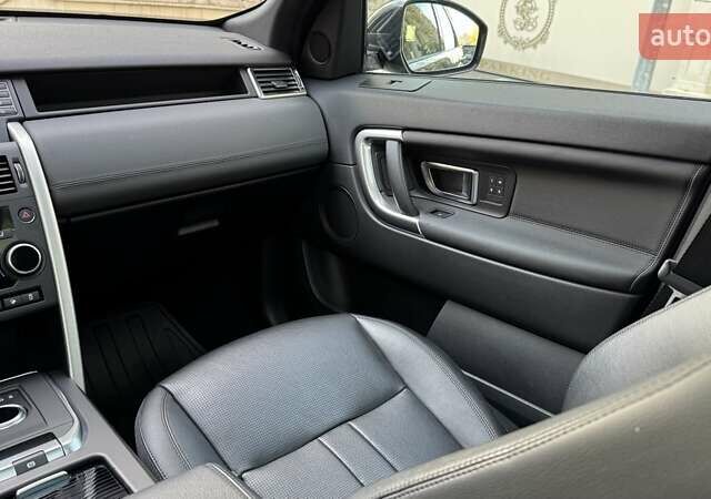 Серый Ленд Ровер Discovery Sport, объемом двигателя 2 л и пробегом 58 тыс. км за 23500 $, фото 20 на Automoto.ua