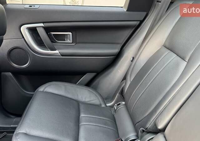 Серый Ленд Ровер Discovery Sport, объемом двигателя 2 л и пробегом 58 тыс. км за 23500 $, фото 21 на Automoto.ua