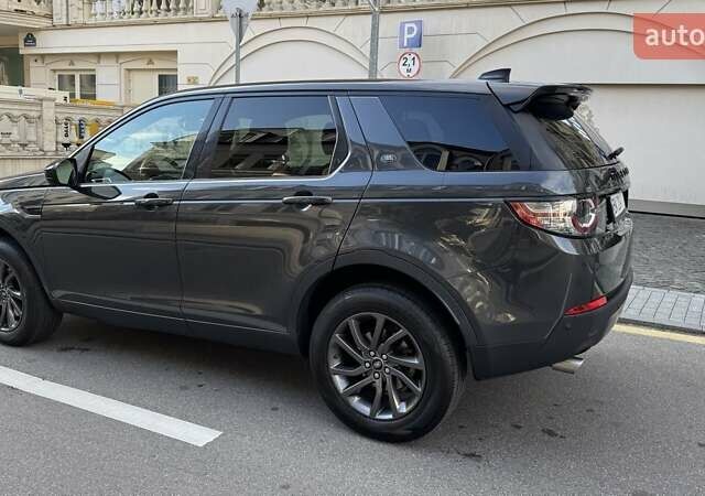 Серый Ленд Ровер Discovery Sport, объемом двигателя 2 л и пробегом 58 тыс. км за 23500 $, фото 11 на Automoto.ua
