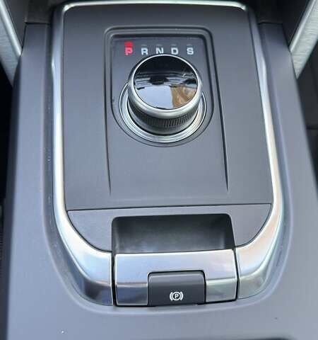 Серый Ленд Ровер Discovery Sport, объемом двигателя 2 л и пробегом 58 тыс. км за 23500 $, фото 27 на Automoto.ua