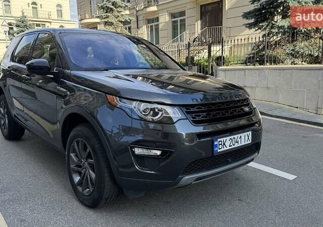 Серый Ленд Ровер Discovery Sport, объемом двигателя 2 л и пробегом 58 тыс. км за 23500 $, фото 2 на Automoto.ua