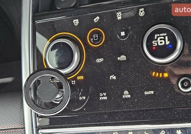 Сірий Ленд Ровер Discovery Sport, об'ємом двигуна 2 л та пробігом 26 тис. км за 30700 $, фото 8 на Automoto.ua