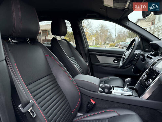 Серый Ленд Ровер Discovery Sport, объемом двигателя 2 л и пробегом 45 тыс. км за 45000 $, фото 10 на Automoto.ua