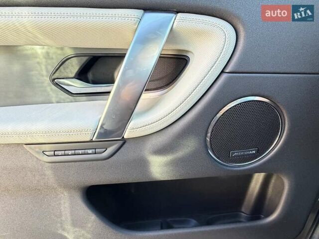 Серый Ленд Ровер Discovery Sport, объемом двигателя 2 л и пробегом 1 тыс. км за 47000 $, фото 14 на Automoto.ua