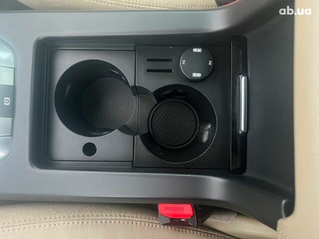 Синий Ленд Ровер Discovery Sport, объемом двигателя 2 л и пробегом 106 тыс. км за 18590 $, фото 27 на Automoto.ua