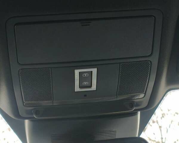 Синий Ленд Ровер Discovery Sport, объемом двигателя 2 л и пробегом 115 тыс. км за 22500 $, фото 38 на Automoto.ua