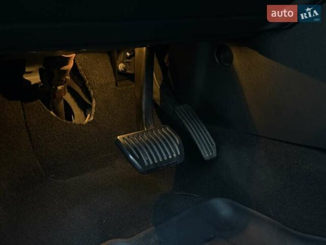 Синій Ленд Ровер Discovery Sport, об'ємом двигуна 2 л та пробігом 153 тис. км за 14900 $, фото 12 на Automoto.ua