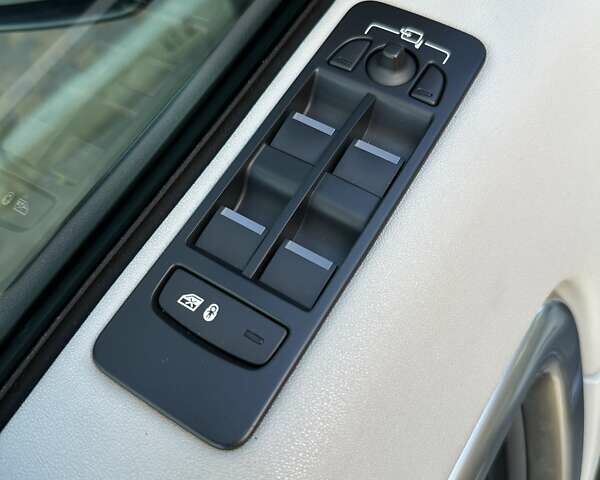 Синій Ленд Ровер Discovery Sport, об'ємом двигуна 2 л та пробігом 190 тис. км за 16800 $, фото 74 на Automoto.ua