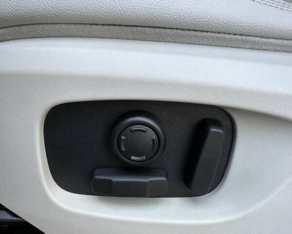 Синій Ленд Ровер Discovery Sport, об'ємом двигуна 2 л та пробігом 190 тис. км за 16800 $, фото 54 на Automoto.ua