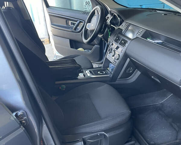 Синий Ленд Ровер Discovery Sport, объемом двигателя 2 л и пробегом 123 тыс. км за 22200 $, фото 16 на Automoto.ua