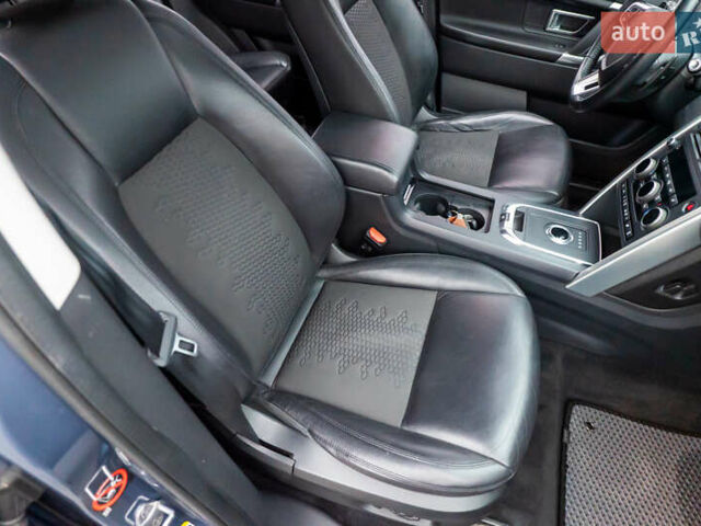 Синий Ленд Ровер Discovery Sport, объемом двигателя 2 л и пробегом 102 тыс. км за 26938 $, фото 12 на Automoto.ua