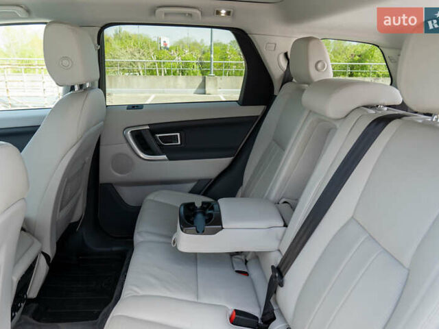 Синий Ленд Ровер Discovery Sport, объемом двигателя 2 л и пробегом 117 тыс. км за 22000 $, фото 24 на Automoto.ua