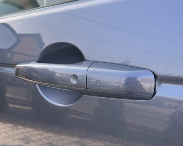 Синій Ленд Ровер Discovery Sport, об'ємом двигуна 2 л та пробігом 27 тис. км за 31500 $, фото 12 на Automoto.ua