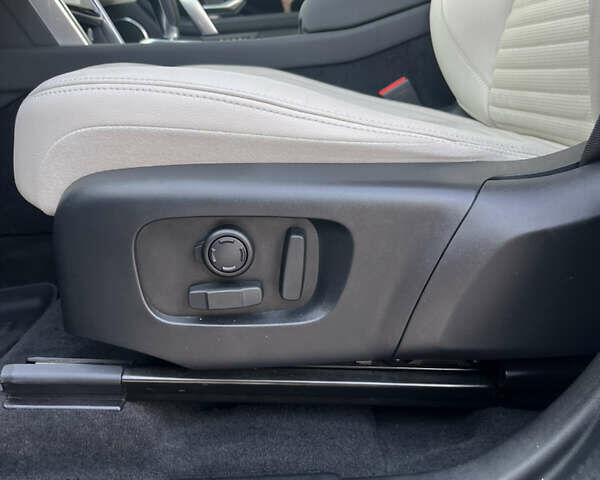 Синій Ленд Ровер Discovery Sport, об'ємом двигуна 2 л та пробігом 27 тис. км за 31500 $, фото 17 на Automoto.ua