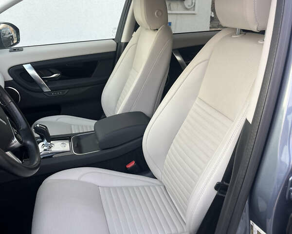 Синій Ленд Ровер Discovery Sport, об'ємом двигуна 2 л та пробігом 27 тис. км за 31500 $, фото 16 на Automoto.ua