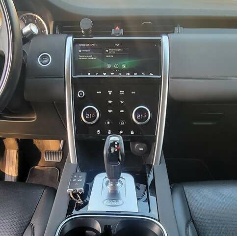Синий Ленд Ровер Discovery Sport, объемом двигателя 2 л и пробегом 81 тыс. км за 27000 $, фото 13 на Automoto.ua