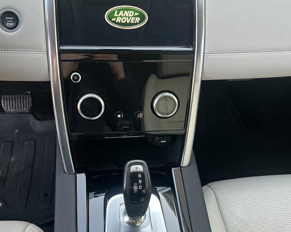 Синій Ленд Ровер Discovery Sport, об'ємом двигуна 2 л та пробігом 27 тис. км за 31500 $, фото 19 на Automoto.ua