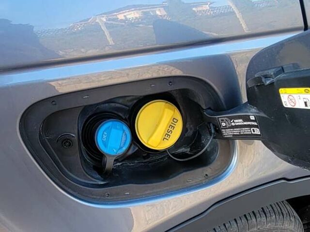 Синий Ленд Ровер Discovery Sport, объемом двигателя 2 л и пробегом 81 тыс. км за 27000 $, фото 23 на Automoto.ua