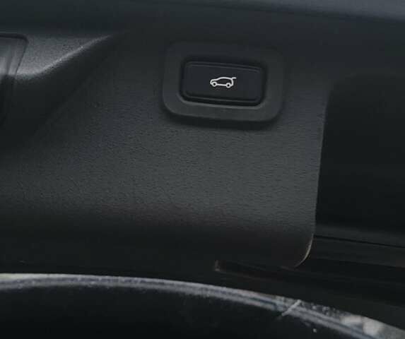 Синий Ленд Ровер Discovery Sport, объемом двигателя 2 л и пробегом 81 тыс. км за 27000 $, фото 22 на Automoto.ua