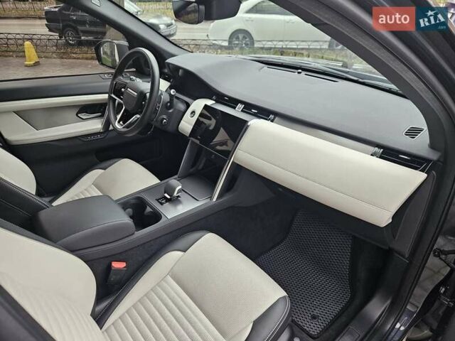 Синий Ленд Ровер Discovery Sport, объемом двигателя 2 л и пробегом 15 тыс. км за 51890 $, фото 38 на Automoto.ua