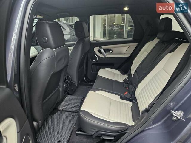 Синий Ленд Ровер Discovery Sport, объемом двигателя 2 л и пробегом 15 тыс. км за 51890 $, фото 27 на Automoto.ua