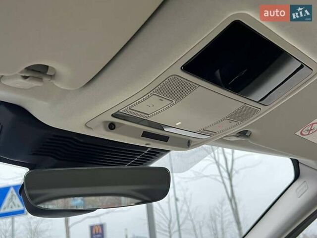 Синий Ленд Ровер Discovery Sport, объемом двигателя 2 л и пробегом 21 тыс. км за 53990 $, фото 32 на Automoto.ua