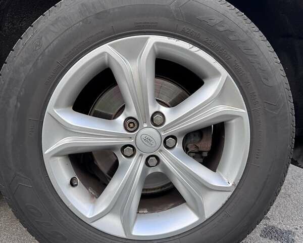 Зеленый Ленд Ровер Discovery Sport, объемом двигателя 2 л и пробегом 137 тыс. км за 19000 $, фото 20 на Automoto.ua