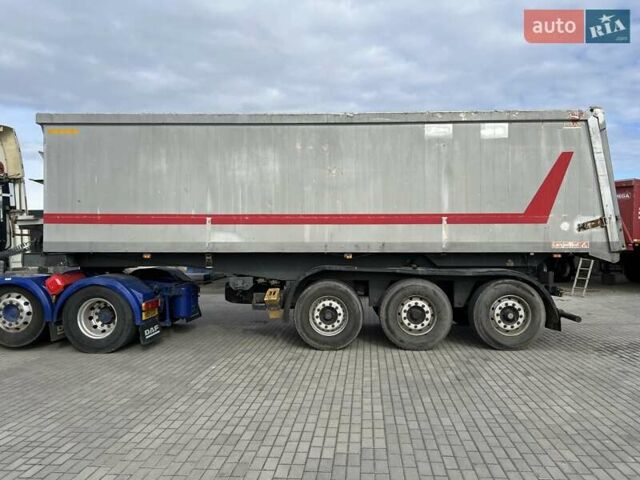 Сірий Лангендорф СГЛ, об'ємом двигуна 0 л та пробігом 300 тис. км за 9700 $, фото 3 на Automoto.ua