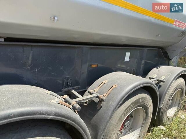 Сірий Лангендорф СКС, об'ємом двигуна 0 л та пробігом 100 тис. км за 14000 $, фото 6 на Automoto.ua