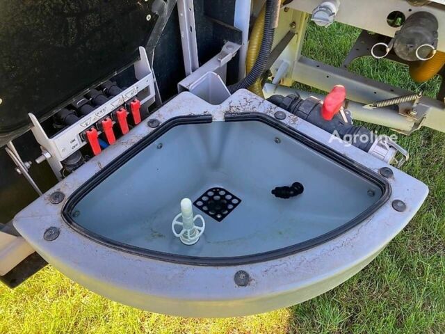 Лемкен Другая, об'ємом двигуна 0 л та пробігом 0 тис. км за 28045 $, фото 8 на Automoto.ua