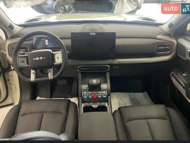 Белый Леопард 3, объемом двигателя 0 л и пробегом 1 тыс. км за 27000 $, фото 2 на Automoto.ua