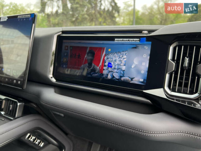 Сірий Леопард 8, об'ємом двигуна 2 л та пробігом 1 тис. км за 74900 $, фото 26 на Automoto.ua