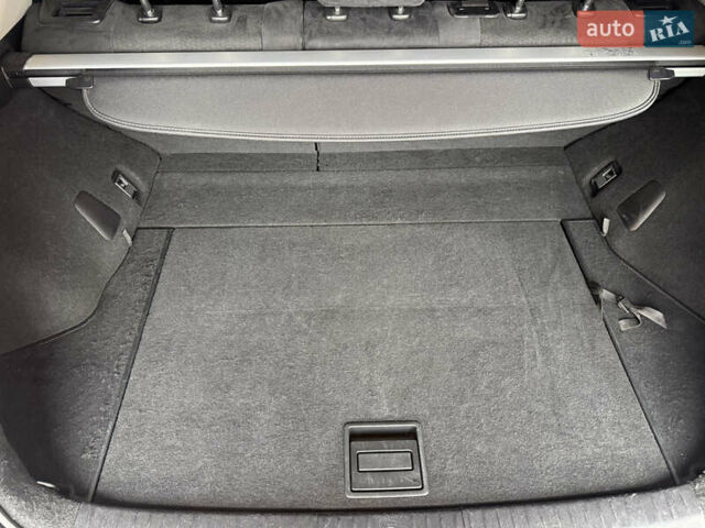 Білий Лексус СТ, об'ємом двигуна 1.8 л та пробігом 205 тис. км за 12500 $, фото 26 на Automoto.ua