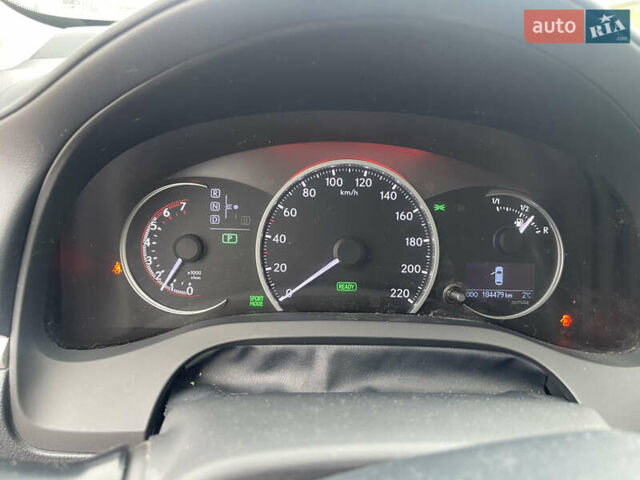 Белый Лексус СТ, объемом двигателя 1.8 л и пробегом 184 тыс. км за 11000 $, фото 11 на Automoto.ua