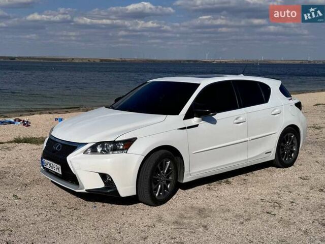 Белый Лексус СТ, объемом двигателя 1.8 л и пробегом 180 тыс. км за 14900 $, фото 1 на Automoto.ua