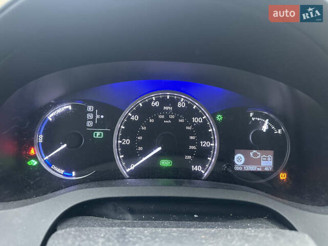 Белый Лексус СТ, объемом двигателя 1.8 л и пробегом 220 тыс. км за 11000 $, фото 9 на Automoto.ua