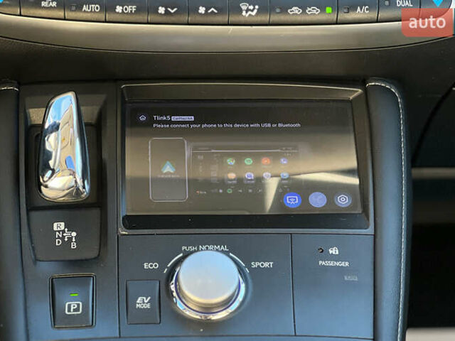 Білий Лексус СТ, об'ємом двигуна 1.8 л та пробігом 130 тис. км за 14400 $, фото 15 на Automoto.ua