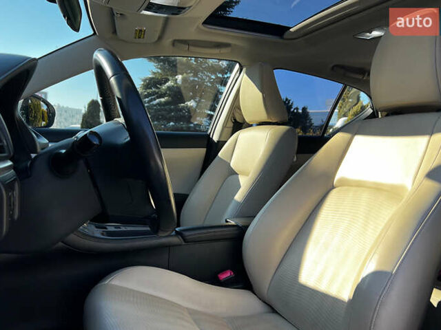 Білий Лексус СТ, об'ємом двигуна 1.8 л та пробігом 130 тис. км за 14400 $, фото 8 на Automoto.ua