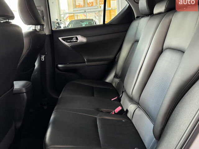 Білий Лексус СТ, об'ємом двигуна 1.8 л та пробігом 146 тис. км за 12600 $, фото 19 на Automoto.ua