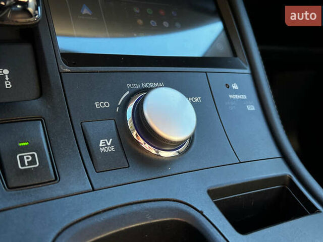 Білий Лексус СТ, об'ємом двигуна 1.8 л та пробігом 130 тис. км за 14400 $, фото 19 на Automoto.ua