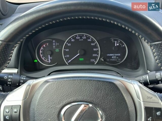 Белый Лексус СТ, объемом двигателя 1.8 л и пробегом 192 тыс. км за 14500 $, фото 9 на Automoto.ua