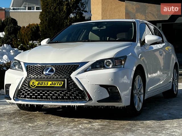 Білий Лексус СТ, об'ємом двигуна 1.8 л та пробігом 130 тис. км за 14400 $, фото 2 на Automoto.ua