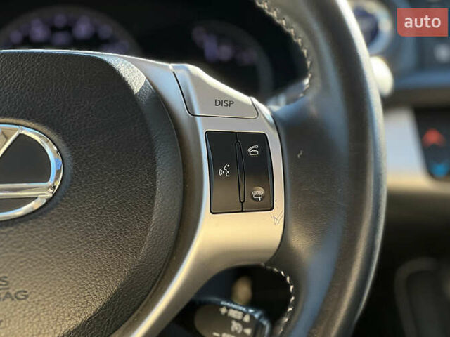 Білий Лексус СТ, об'ємом двигуна 1.8 л та пробігом 130 тис. км за 14400 $, фото 11 на Automoto.ua