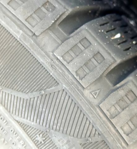 Белый Лексус СТ, объемом двигателя 1.8 л и пробегом 17000 тыс. км за 14441 $, фото 5 на Automoto.ua