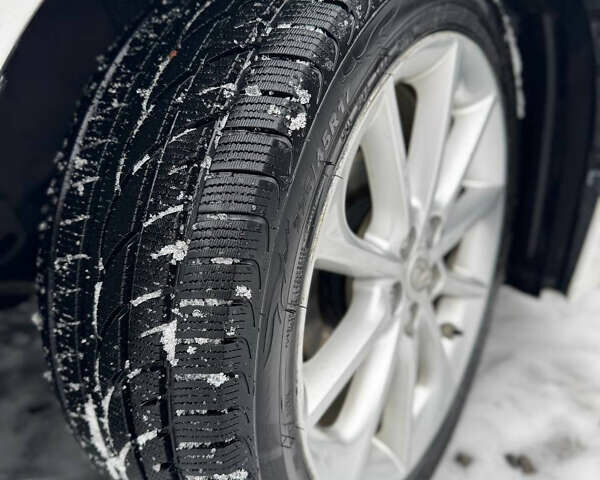 Белый Лексус СТ, объемом двигателя 1.8 л и пробегом 270 тыс. км за 10900 $, фото 18 на Automoto.ua