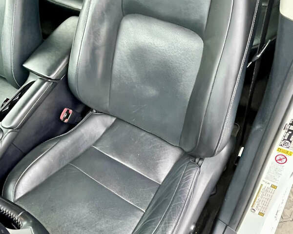 Белый Лексус СТ, объемом двигателя 1.8 л и пробегом 285 тыс. км за 11950 $, фото 10 на Automoto.ua