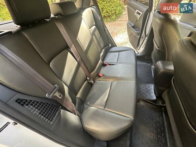 Лексус СТ 2013 в Одессе на Automoto.ua Белый Лексус СТ, объемом двигателя 1.8 л и пробегом 92 тыс. км за 15500 $, фото 42 на Automoto.ua