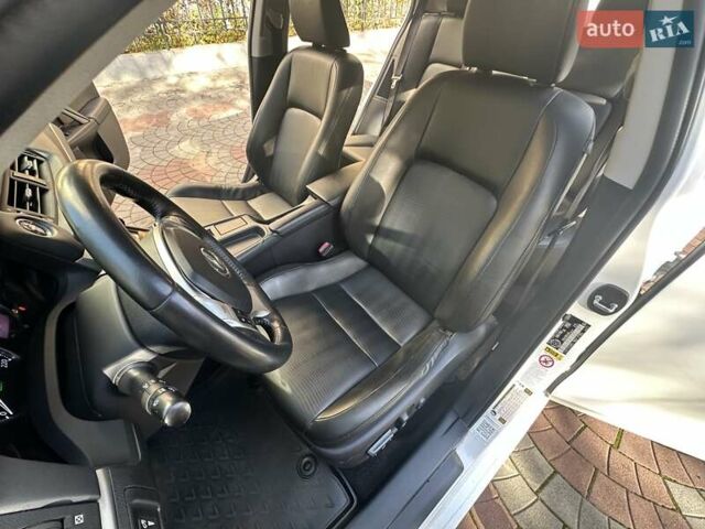 Лексус СТ 2013 в Одессе на Automoto.ua Белый Лексус СТ, объемом двигателя 1.8 л и пробегом 92 тыс. км за 15500 $, фото 22 на Automoto.ua