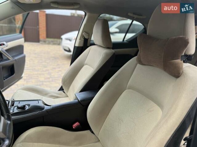 Белый Лексус СТ, объемом двигателя 1.8 л и пробегом 179 тыс. км за 13500 $, фото 29 на Automoto.ua